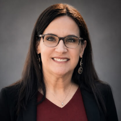 Stacy Gibbs Headshot